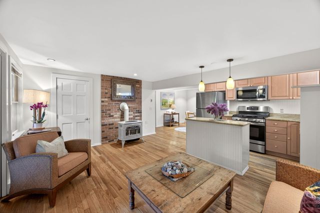 7 Miller Hill Road 1, Provincetown, MA 02657