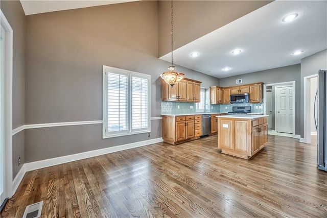 12216 England Street, Overland Park, KS 66213