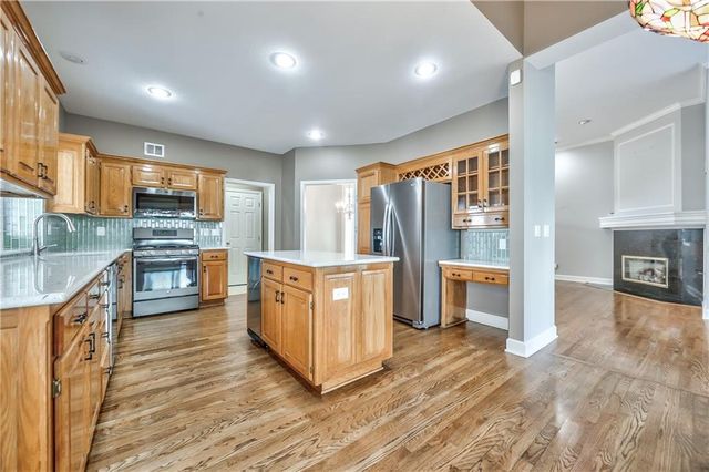 12216 England Street, Overland Park, KS 66213