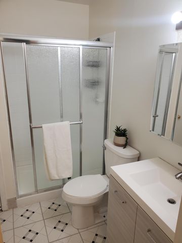 401 E Burnsville Parkway 118, Burnsville, MN 55337