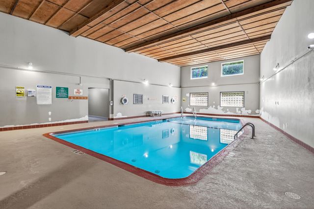 401 E Burnsville Parkway 118, Burnsville, MN 55337