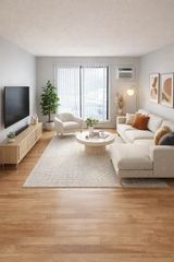 401 E Burnsville Parkway 118, Burnsville, MN 55337