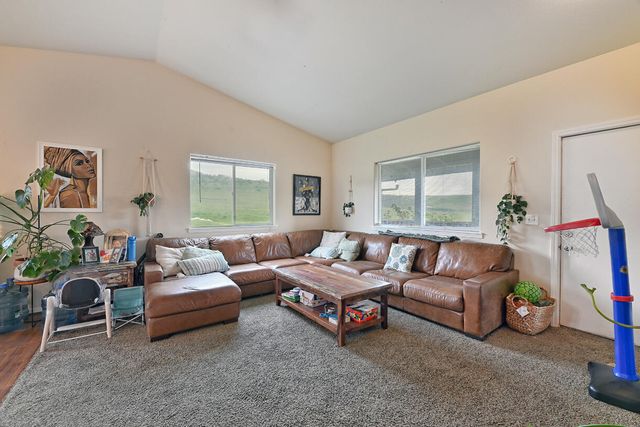 1620 Butler Creek Road, Ashland, OR 97520