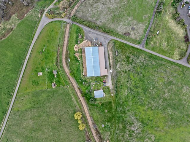 1620 Butler Creek Road, Ashland, OR 97520