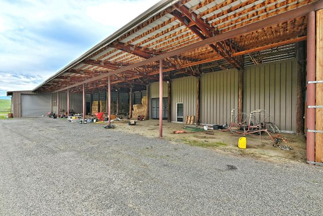 1620 Butler Creek Road, Ashland, OR 97520