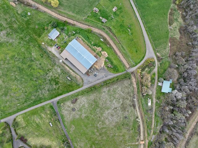 1620 Butler Creek Road, Ashland, OR 97520