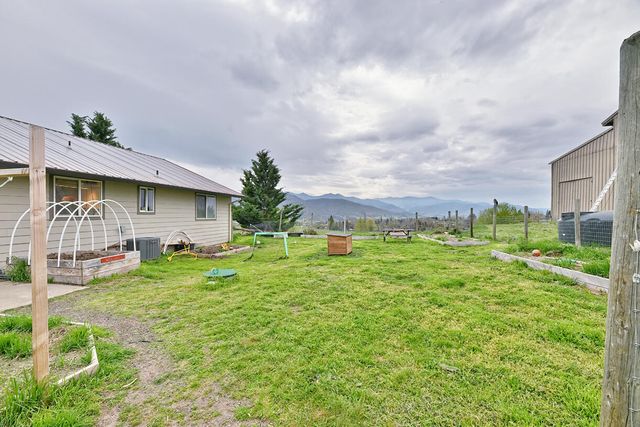 1620 Butler Creek Road, Ashland, OR 97520