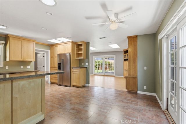 546 Sturgeon, Costa Mesa, CA 92626