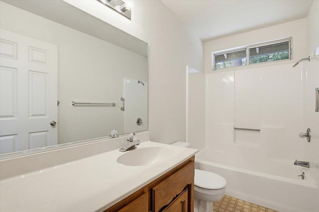 11163 Norager Way, Grass Valley, CA 95949