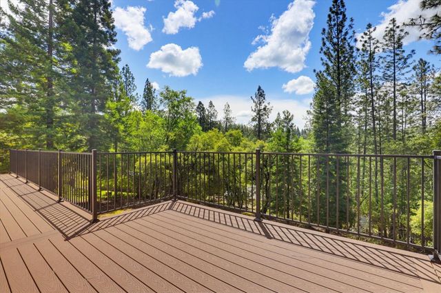 11163 Norager Way, Grass Valley, CA 95949