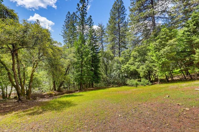11163 Norager Way, Grass Valley, CA 95949