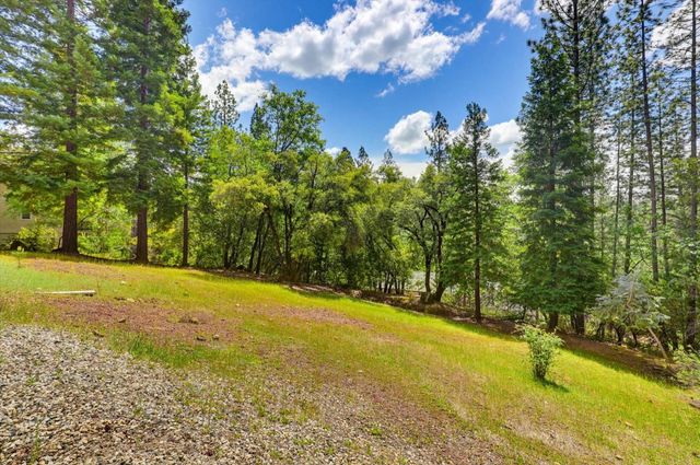 11163 Norager Way, Grass Valley, CA 95949