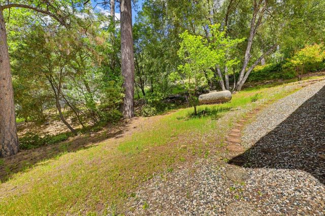 11163 Norager Way, Grass Valley, CA 95949