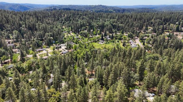 11163 Norager Way, Grass Valley, CA 95949