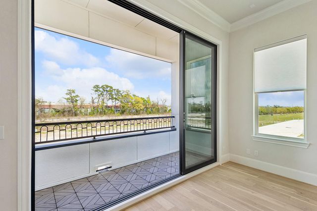 5917 Cottage Grove Lake Drive, Houston, TX 77007