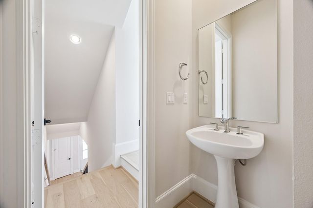 5917 Cottage Grove Lake Drive, Houston, TX 77007