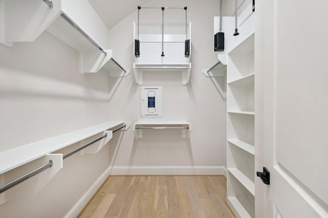 5917 Cottage Grove Lake Drive, Houston, TX 77007