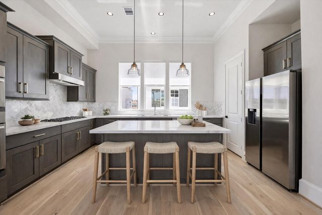 5917 Cottage Grove Lake Drive, Houston, TX 77007