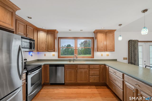 1015 Northrop Road, Wallingford, CT 06492