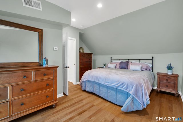 1015 Northrop Road, Wallingford, CT 06492