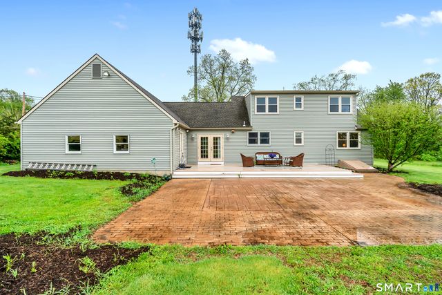 1015 Northrop Road, Wallingford, CT 06492