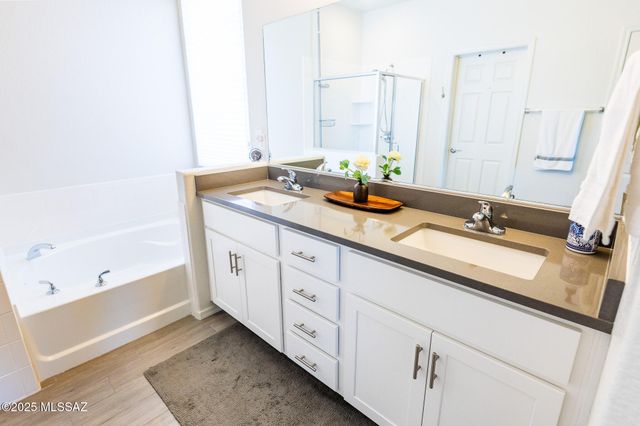 955 S Stalactites Circle, Benson, AZ 85602