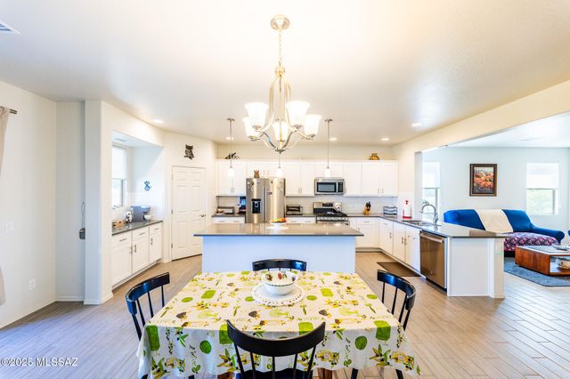 955 S Stalactites Circle, Benson, AZ 85602