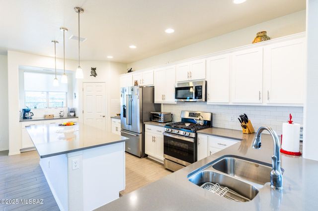 955 S Stalactites Circle, Benson, AZ 85602