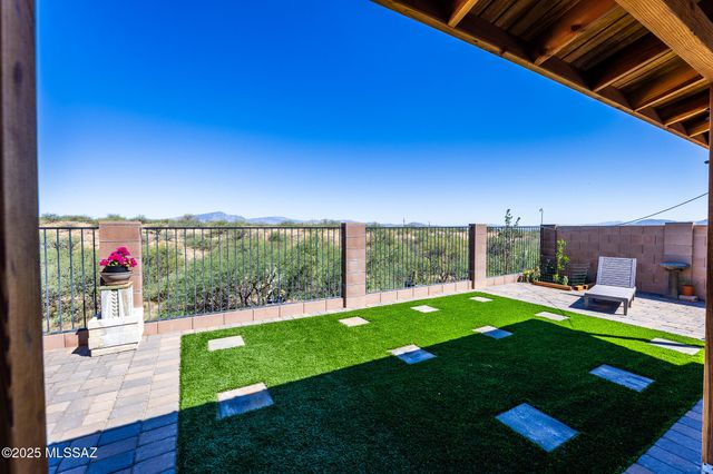 955 S Stalactites Circle, Benson, AZ 85602