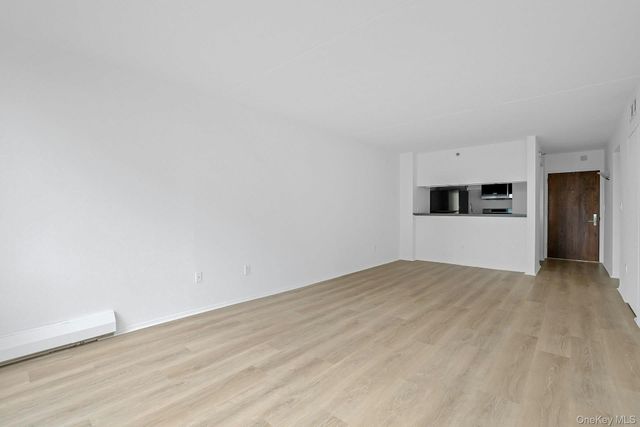 4 Martine Avenue 711, White Plains, NY 10606