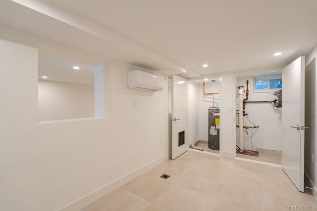 982 E 106th Street, Brooklyn, NY 11236