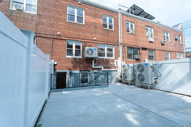 982 E 106th Street, Brooklyn, NY 11236