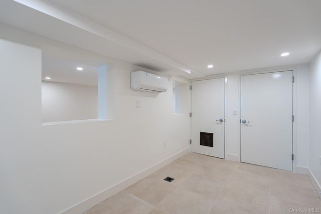 982 E 106th Street, Brooklyn, NY 11236