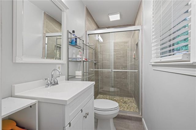 5041 Fitts Drive NE, Roswell, GA 30075