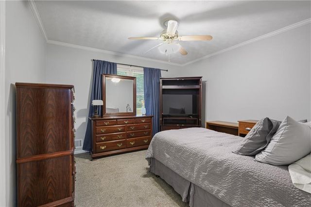 5041 Fitts Drive NE, Roswell, GA 30075