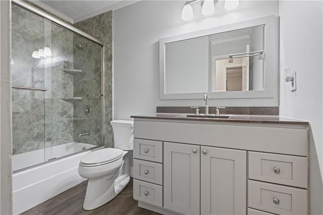5041 Fitts Drive NE, Roswell, GA 30075