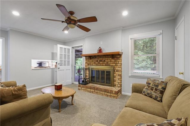 5041 Fitts Drive NE, Roswell, GA 30075