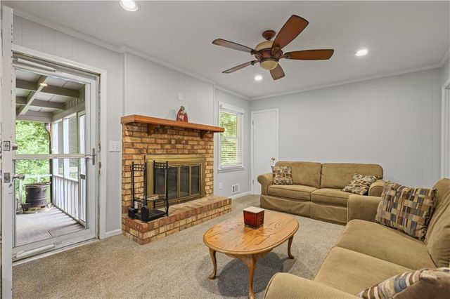 5041 Fitts Drive NE, Roswell, GA 30075