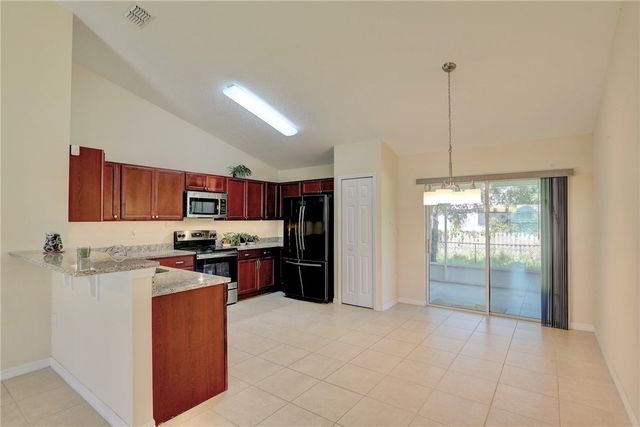 8455 105th Avenue, Vero Beach, FL 32967