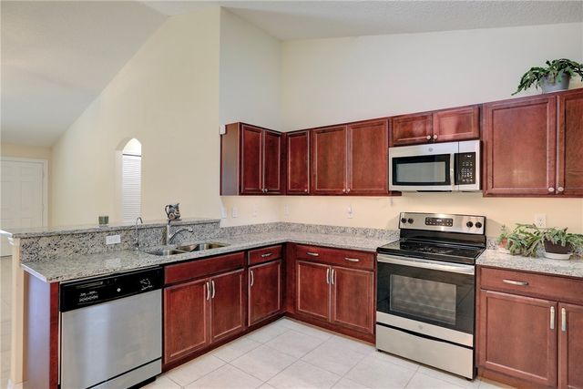 8455 105th Avenue, Vero Beach, FL 32967