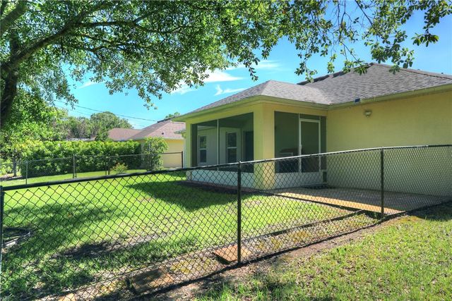 8455 105th Avenue, Vero Beach, FL 32967