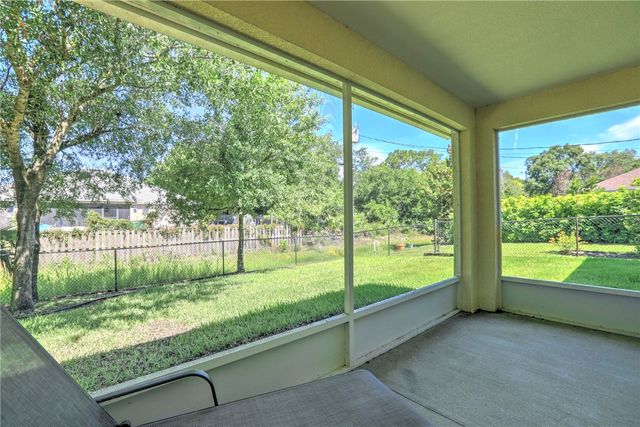 8455 105th Avenue, Vero Beach, FL 32967