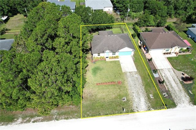 8455 105th Avenue, Vero Beach, FL 32967