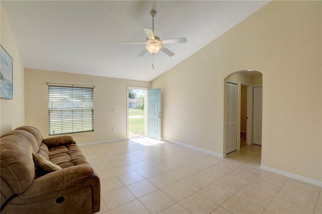 8455 105th Avenue, Vero Beach, FL 32967