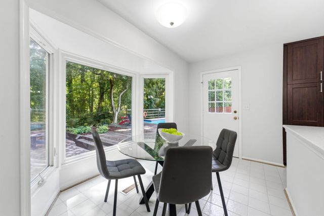 8105 BUCKSPARK LN E, Potomac, MD 20854
