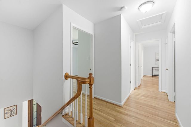 8105 BUCKSPARK LN E, Potomac, MD 20854