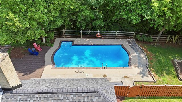 8105 BUCKSPARK LN E, Potomac, MD 20854