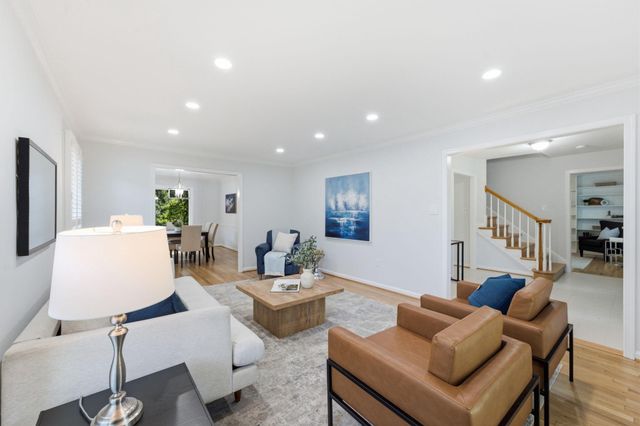 8105 BUCKSPARK LN E, Potomac, MD 20854