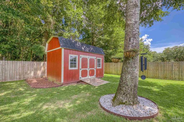 6065 Autumn Pines Cir, Pace, FL 32571