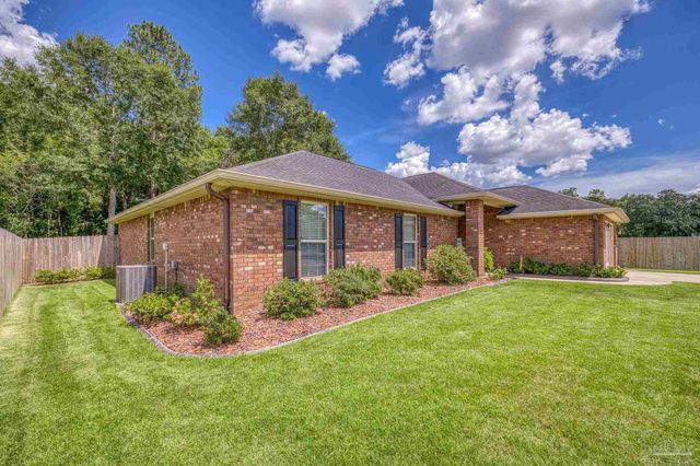 6065 Autumn Pines Cir, Pace, FL 32571